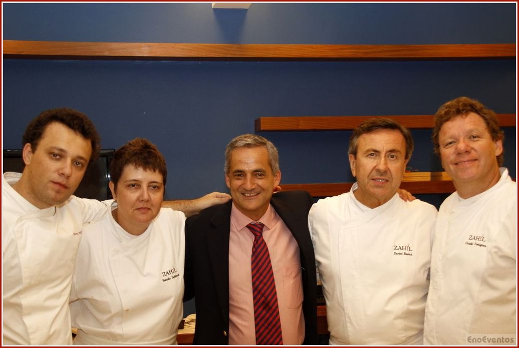 Zahil Saber Viver - Antonio e chefs
